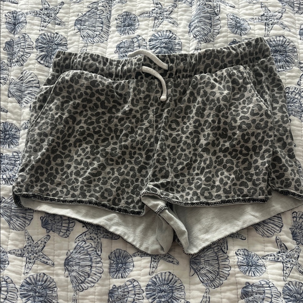 Old Navy Gray Animal Print Shorts